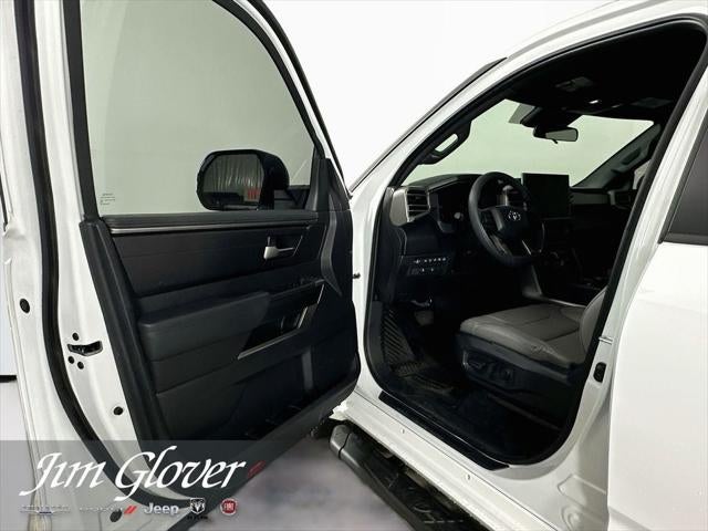 2026 Toyota Tundra SR5 CrewMax 5.5' Bed