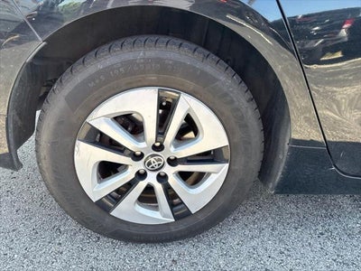 2016 Toyota Prius Three