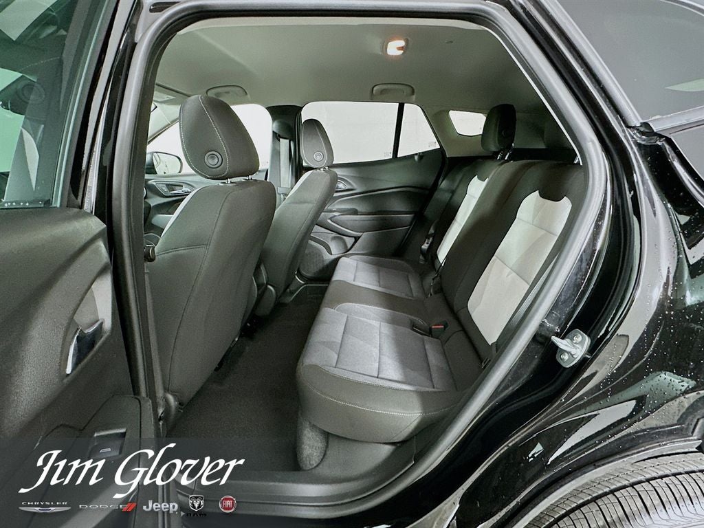 2025 Chevrolet Trax FWD LS