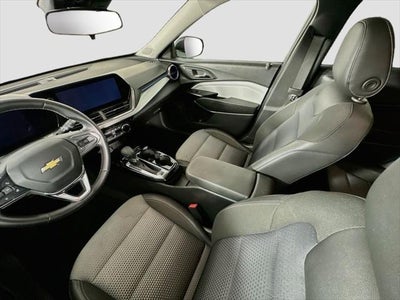 2025 Chevrolet Trax FWD LT