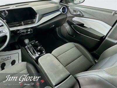 2025 Chevrolet Trax FWD LT