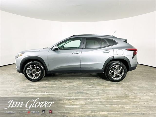 2025 Chevrolet Trax FWD LT