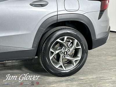 2025 Chevrolet Trax FWD LT