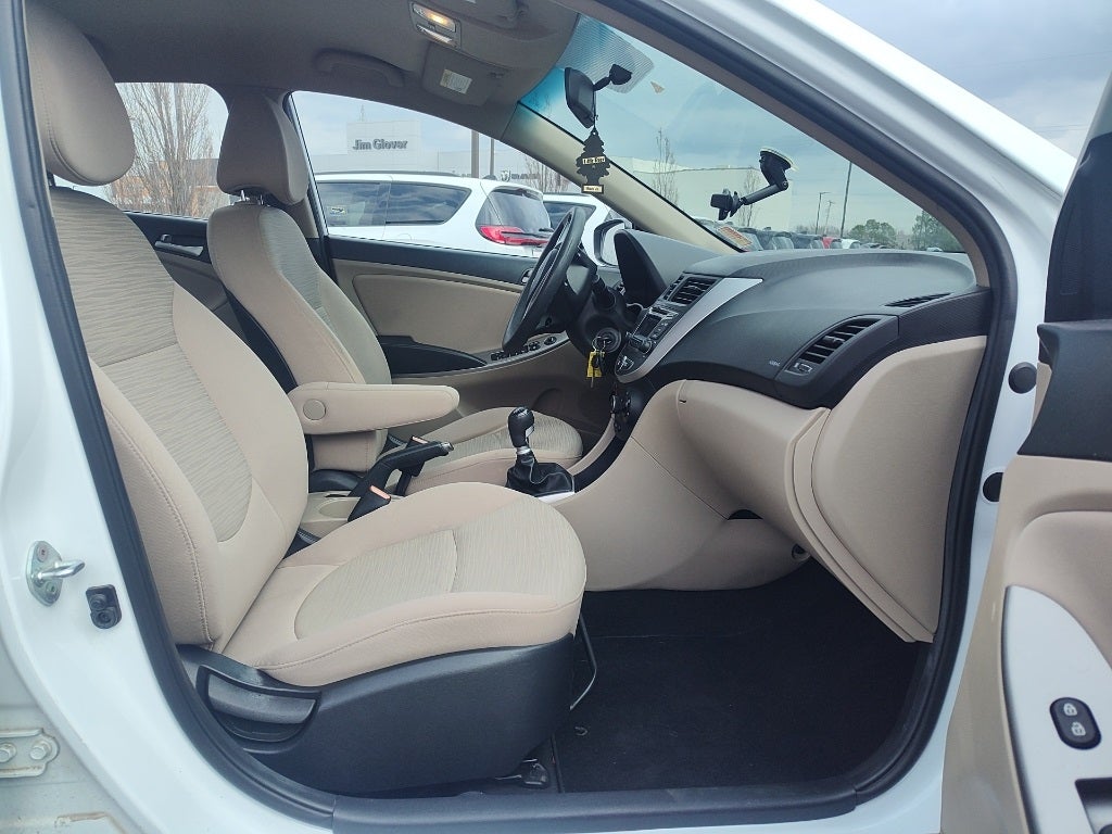 2017 Hyundai Accent SE