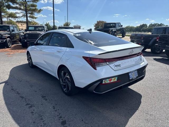 2025 Hyundai Elantra SEL Sport