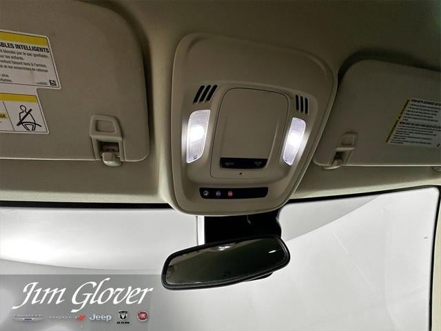 2022 Buick Envision FWD Essence