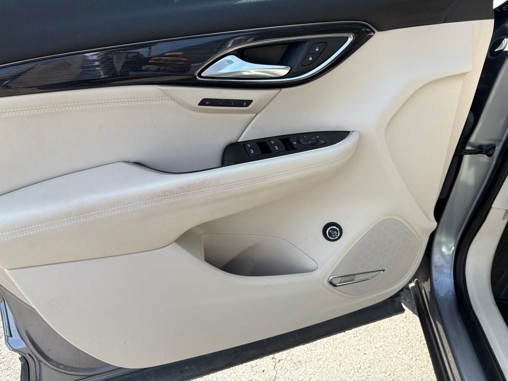 2021 Buick Envision FWD Essence