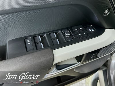 2023 Land Rover Defender 110 110 SE
