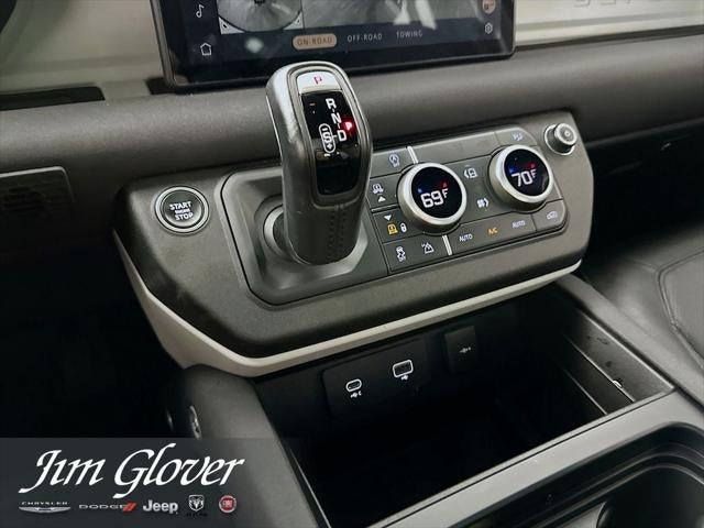 2023 Land Rover Defender 110 110 SE
