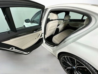 2023 BMW 5 Series i xDrive