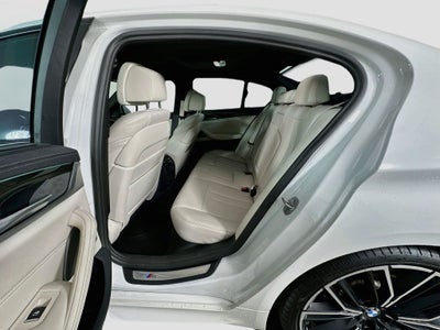 2023 BMW 5 Series i xDrive