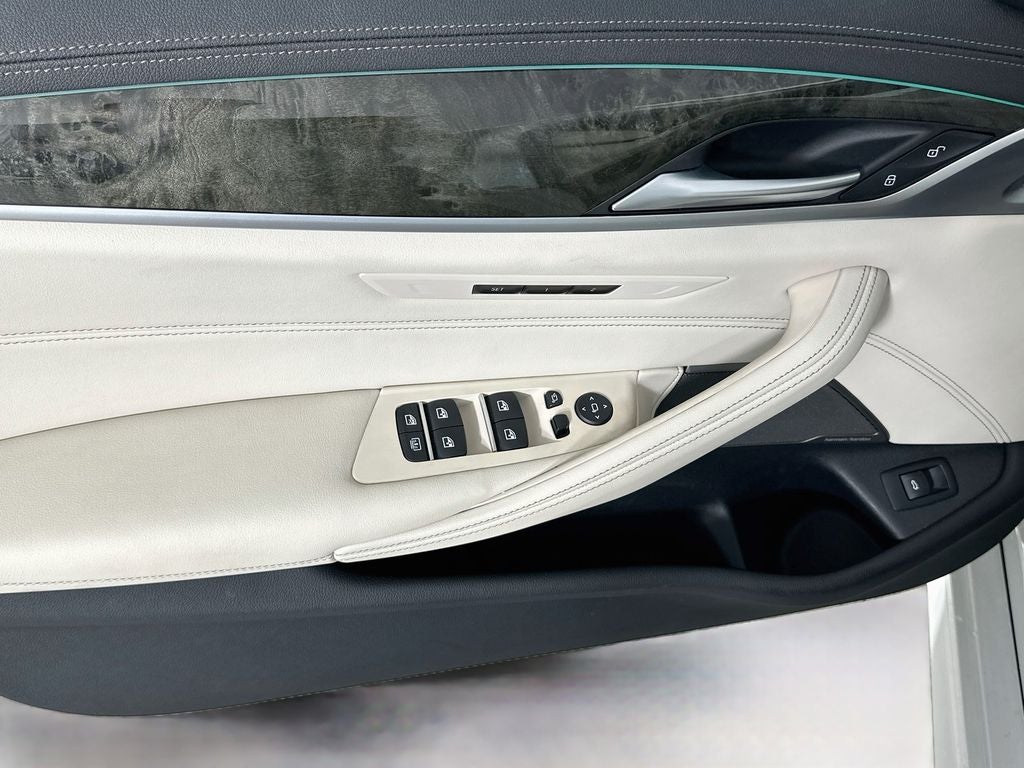 2023 BMW 5 Series i xDrive