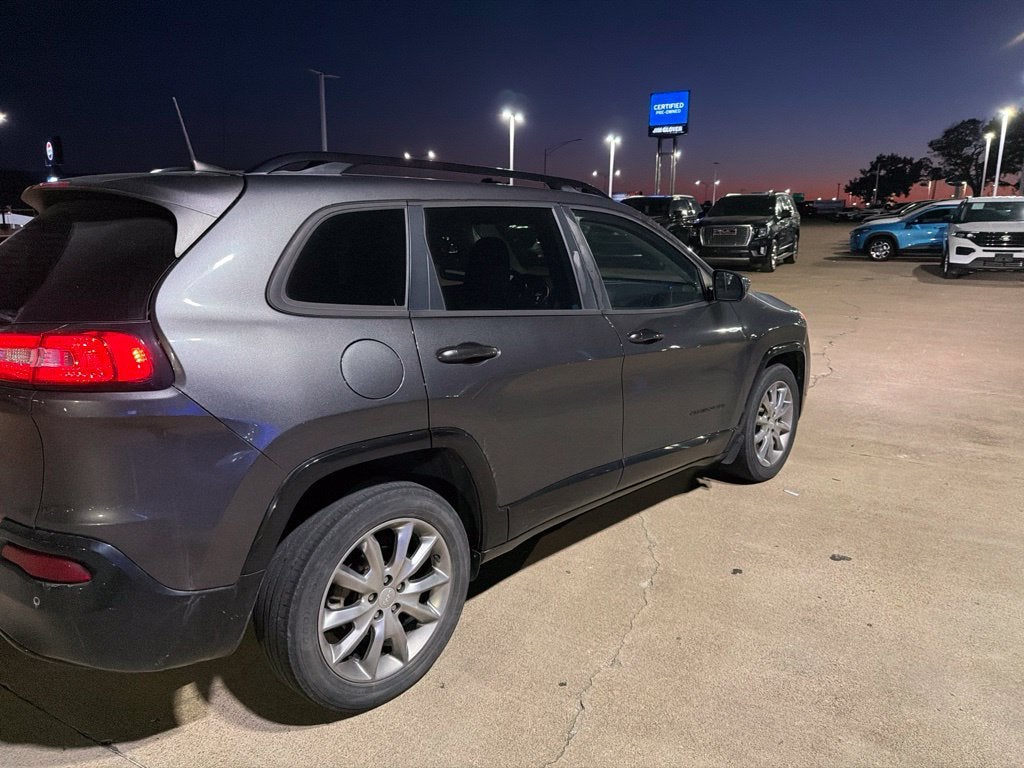 2018 Jeep Cherokee Latitude Tech Connect