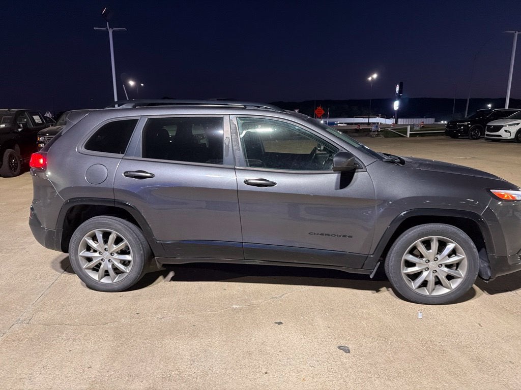 2018 Jeep Cherokee Latitude Tech Connect