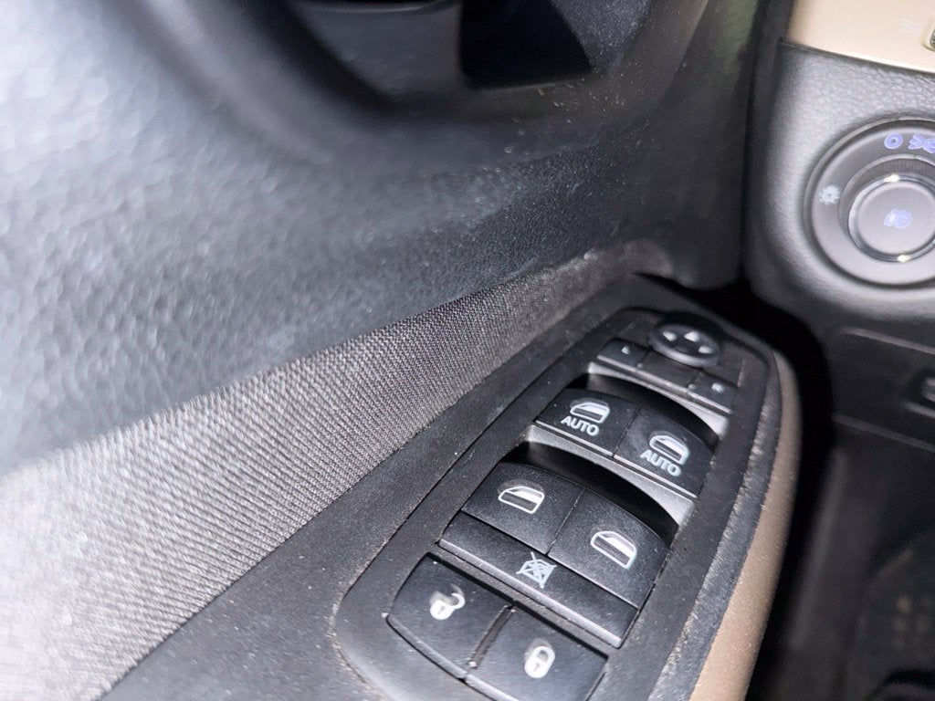 2018 Jeep Cherokee Latitude Tech Connect