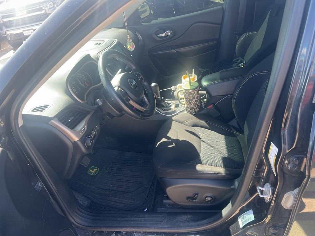 2016 Jeep Cherokee 75th Anniversary