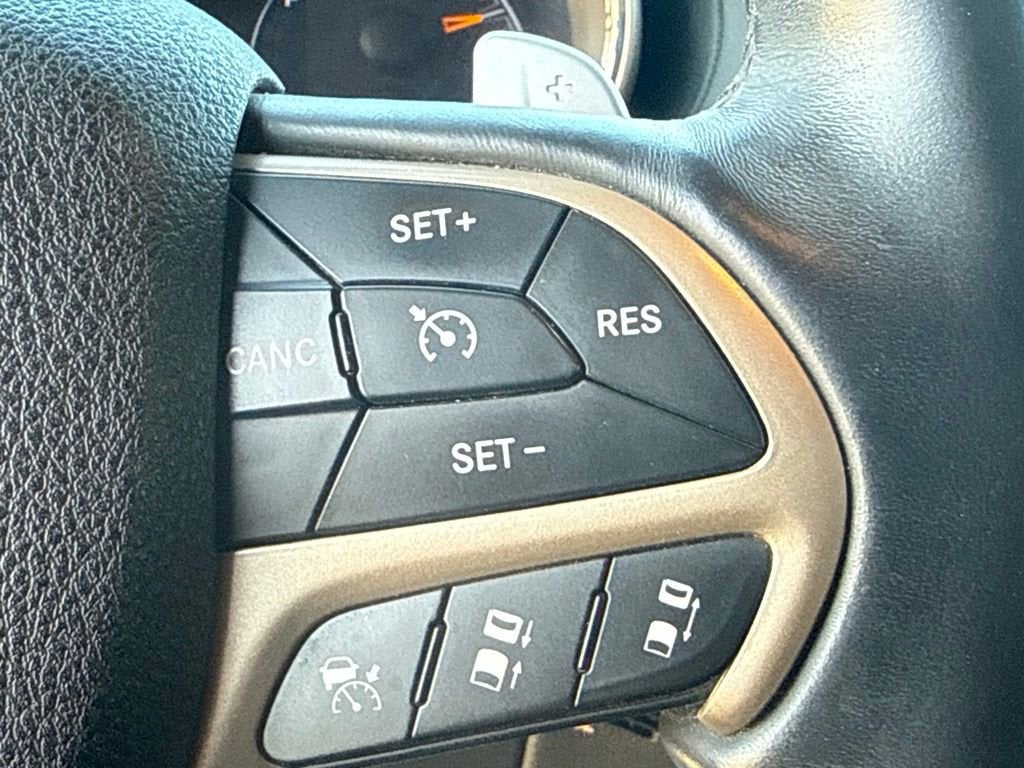 2016 Jeep Grand Cherokee Summit