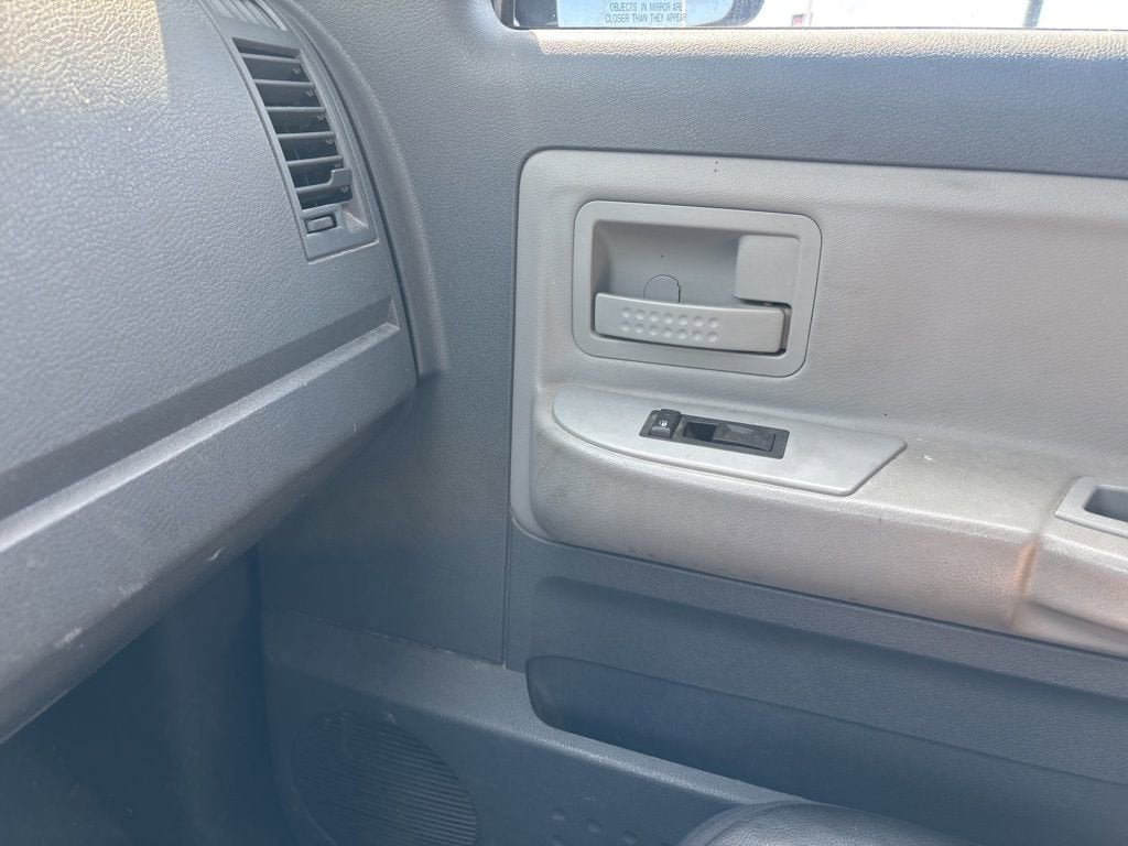 2005 Dodge Dakota SLT