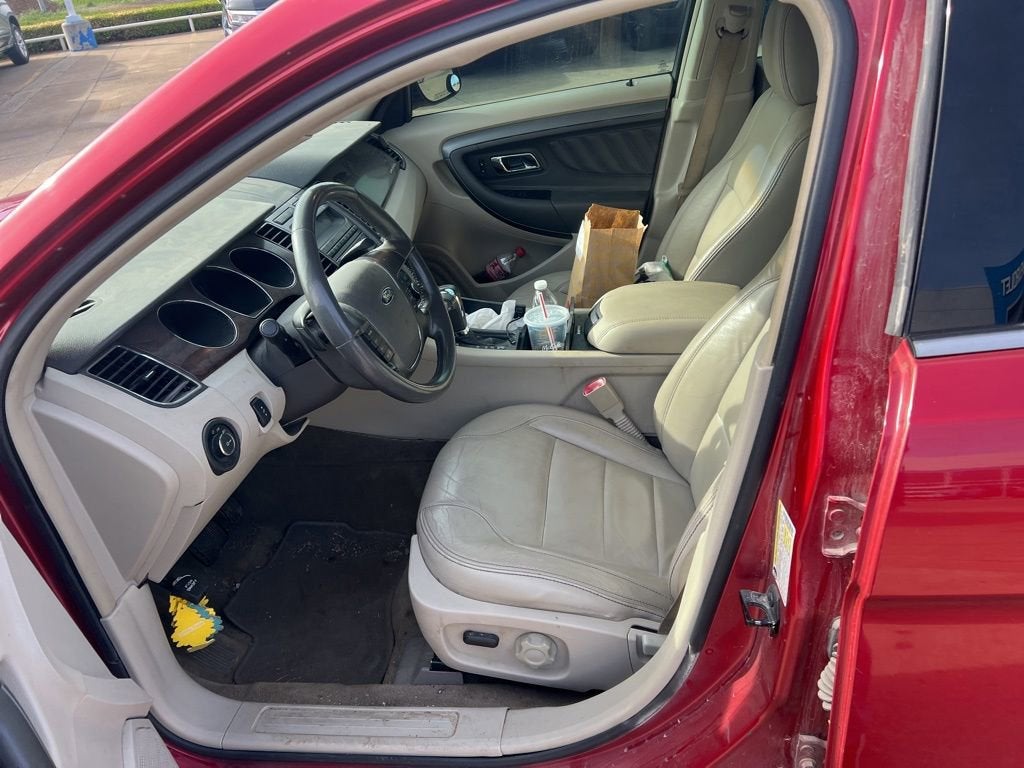 2011 Ford Taurus SEL