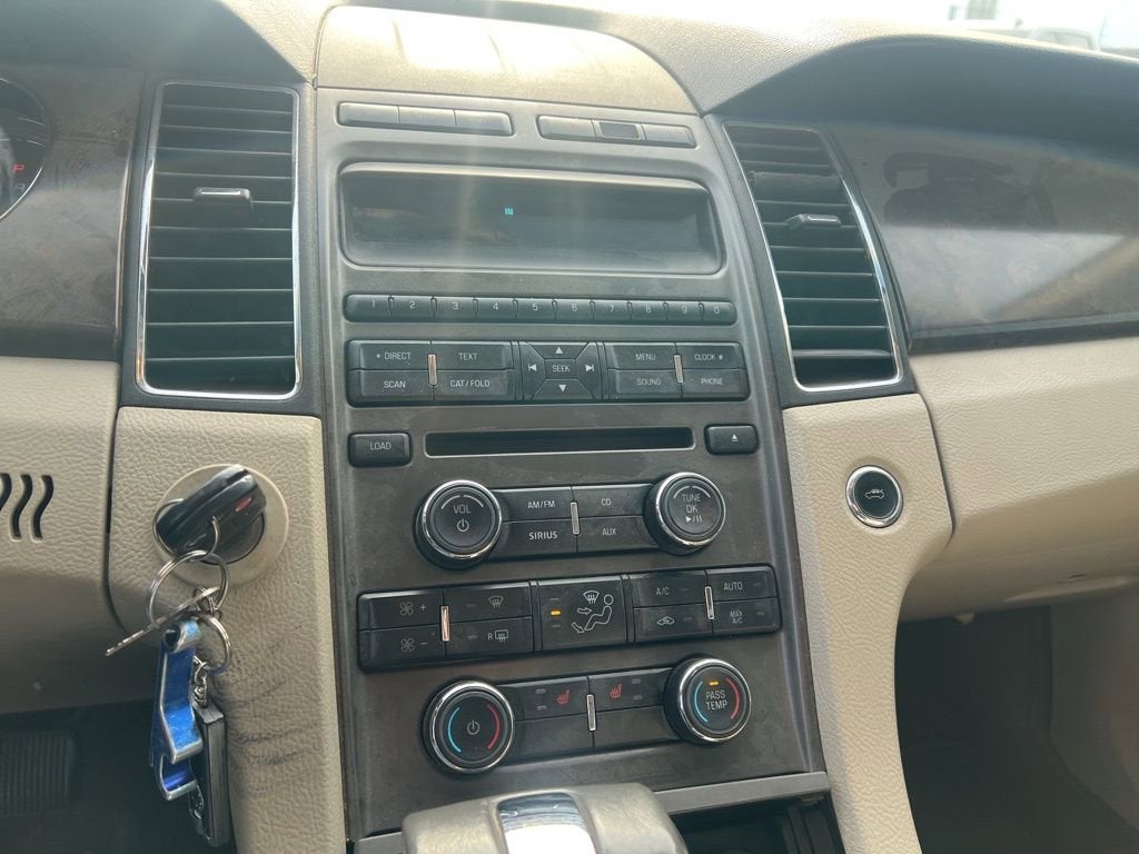 2011 Ford Taurus SEL