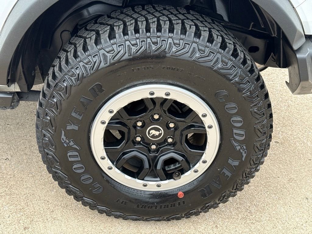 2023 Ford Bronco Base