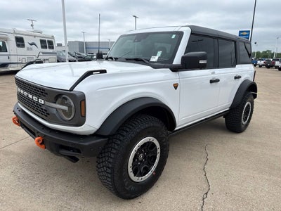 2023 Ford Bronco Base