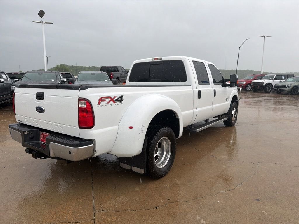 2015 Ford Super Duty F-350 DRW Lariat