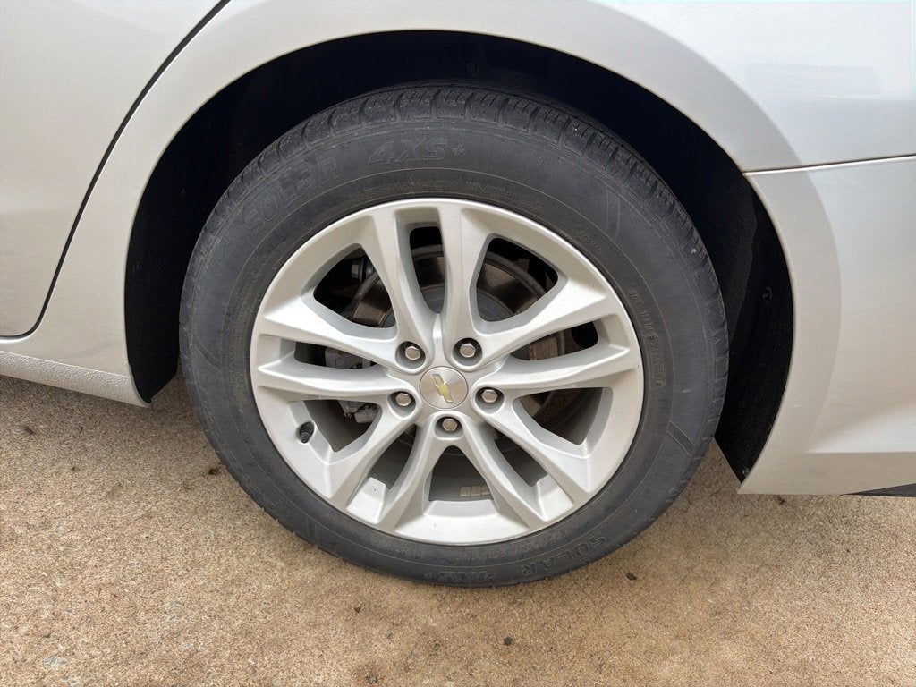 2017 Chevrolet Malibu LT