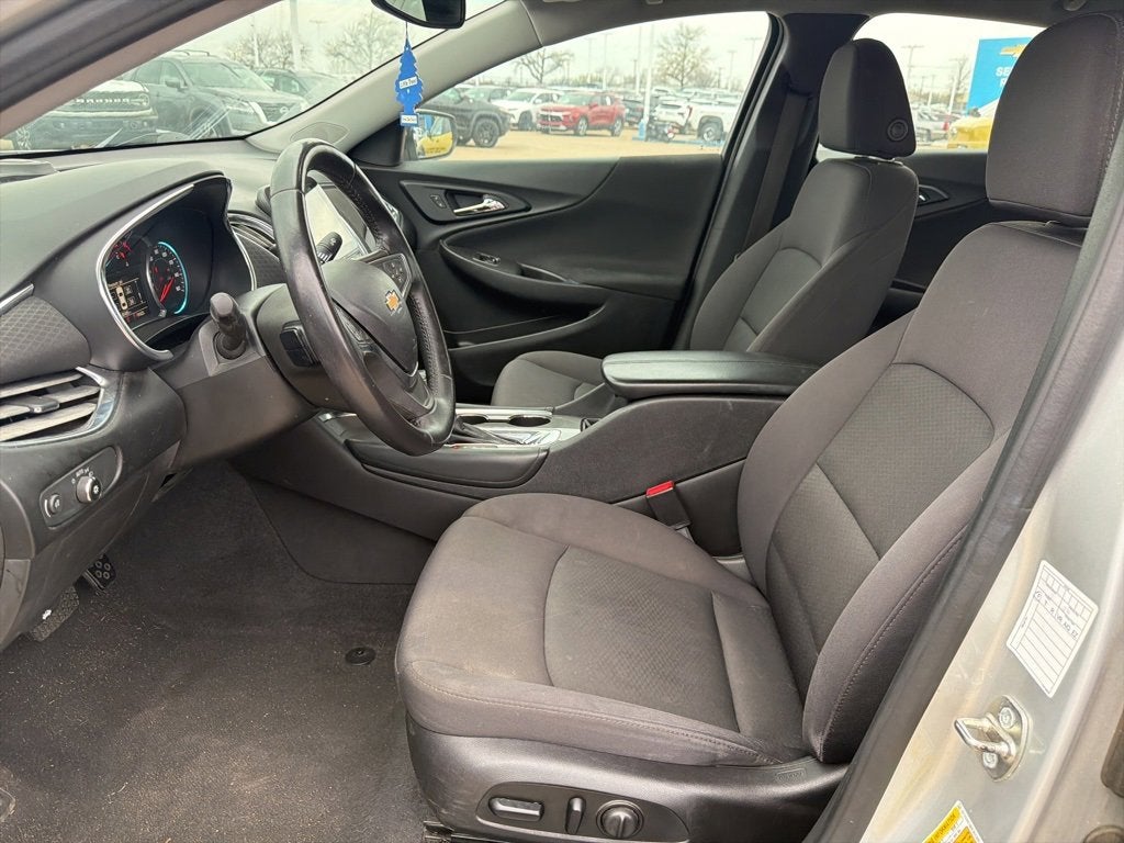 2017 Chevrolet Malibu LT