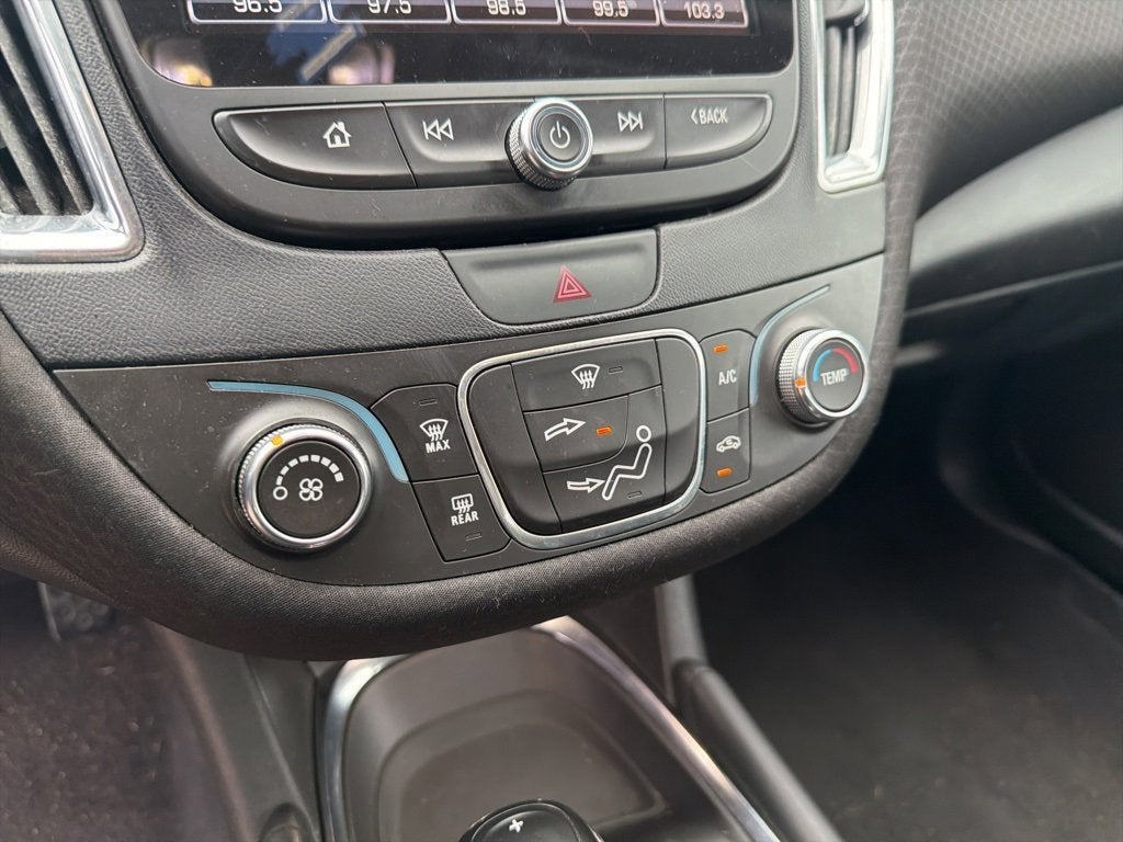 2017 Chevrolet Malibu LT