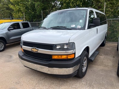 2025 Chevrolet Express Passenger 1LT