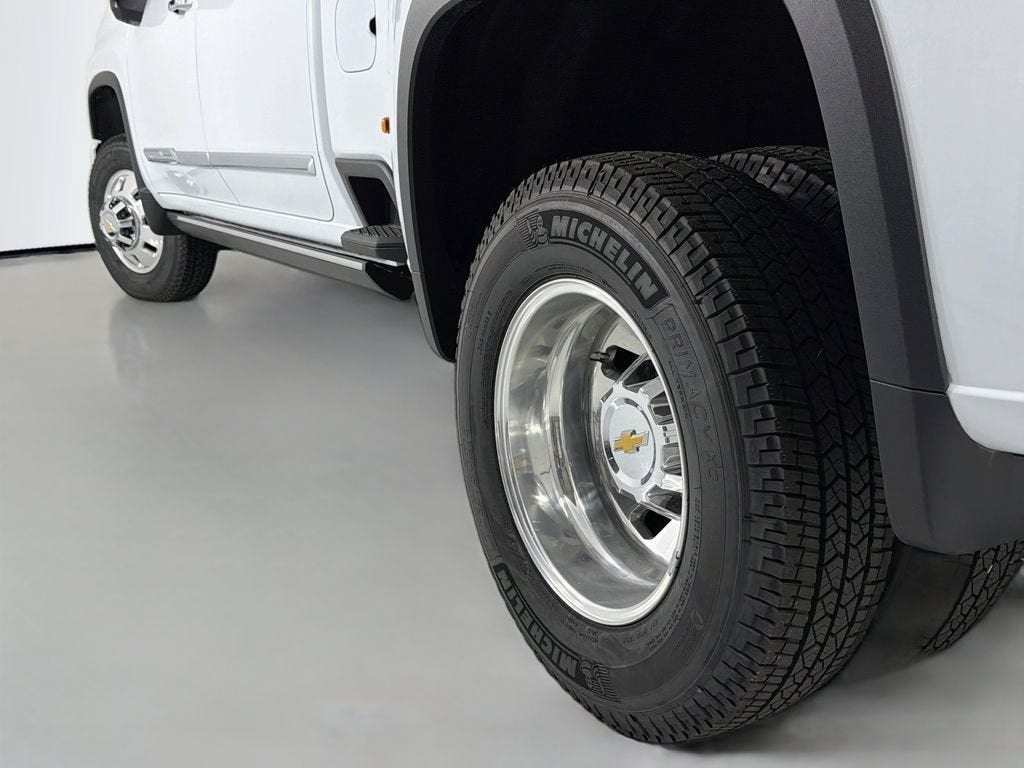 2026 Chevrolet Silverado 3500 HD High Country DRW