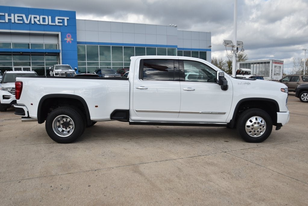 2026 Chevrolet Silverado 3500 HD High Country DRW