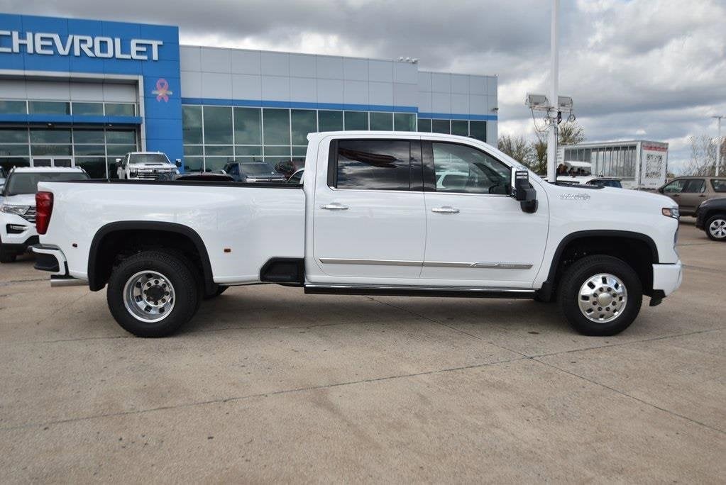 2026 Chevrolet Silverado 3500 HD High Country DRW