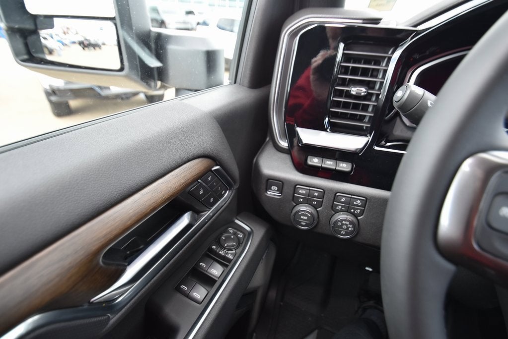 2026 Chevrolet Silverado 3500 HD High Country DRW