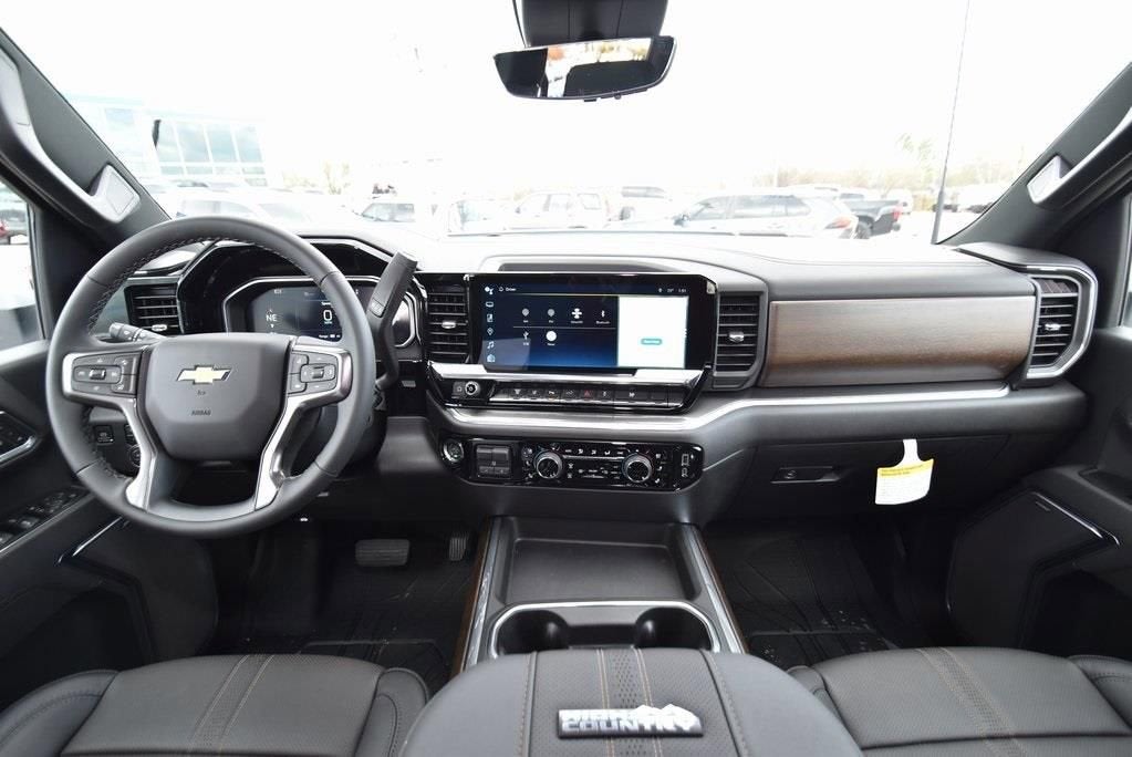 2026 Chevrolet Silverado 3500 HD High Country DRW