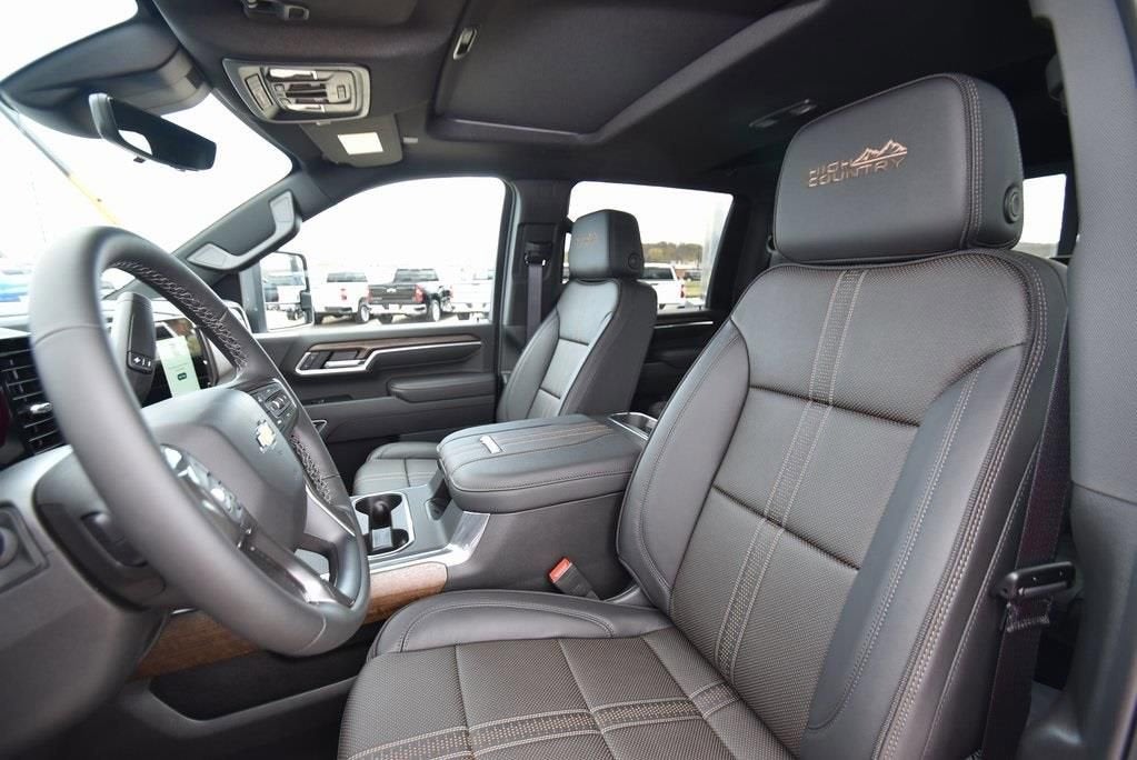 2026 Chevrolet Silverado 3500 HD High Country DRW