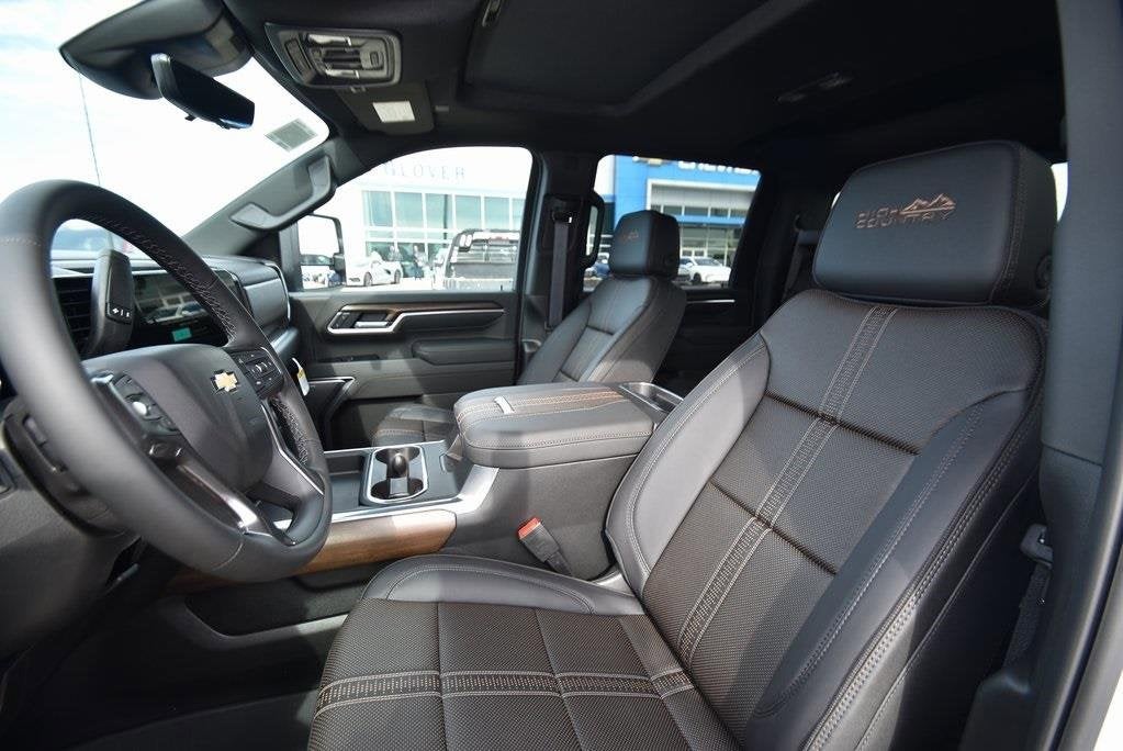 2026 Chevrolet Silverado 3500 HD High Country DRW