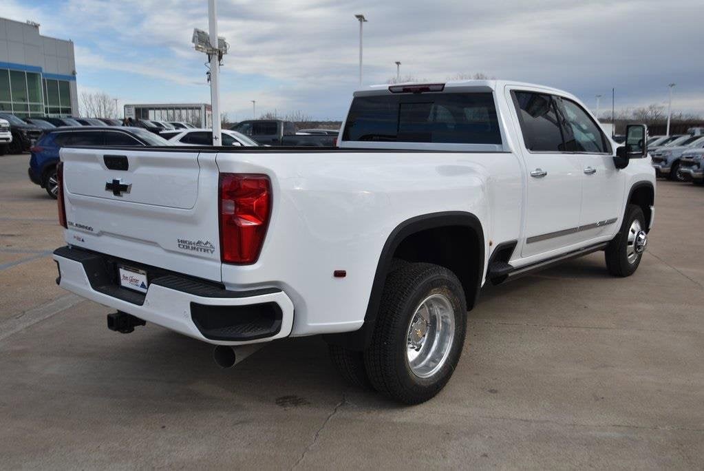 2026 Chevrolet Silverado 3500 HD High Country DRW