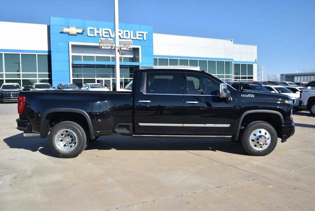 2026 Chevrolet Silverado 3500 HD High Country DRW