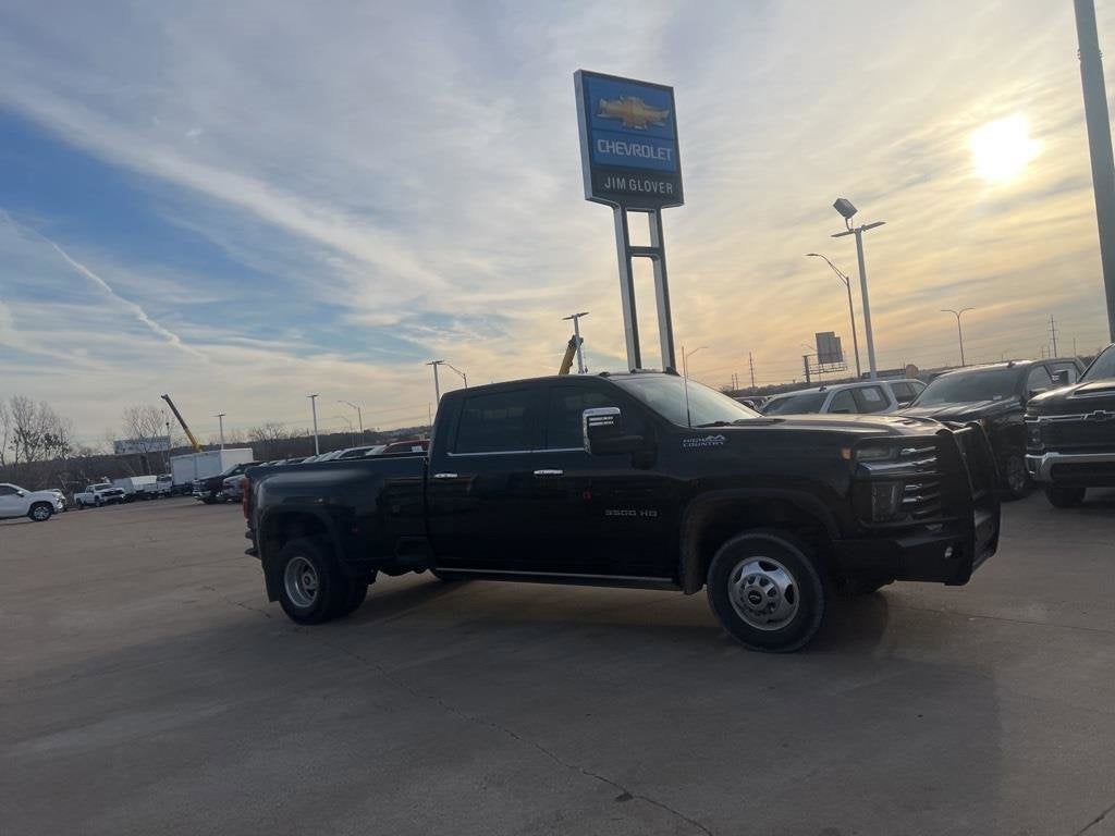 2022 Chevrolet Silverado 3500 HD High Country DRW