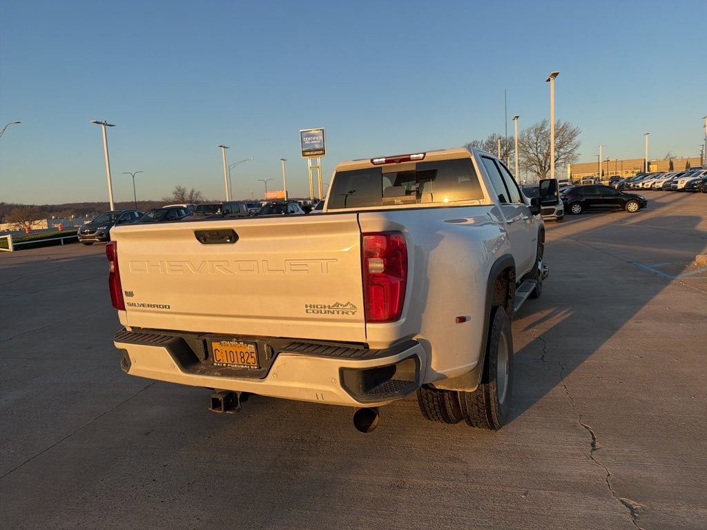 2022 Chevrolet Silverado 3500 HD High Country DRW