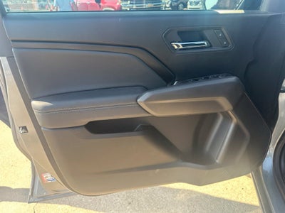 2025 Chevrolet Colorado WT/LT