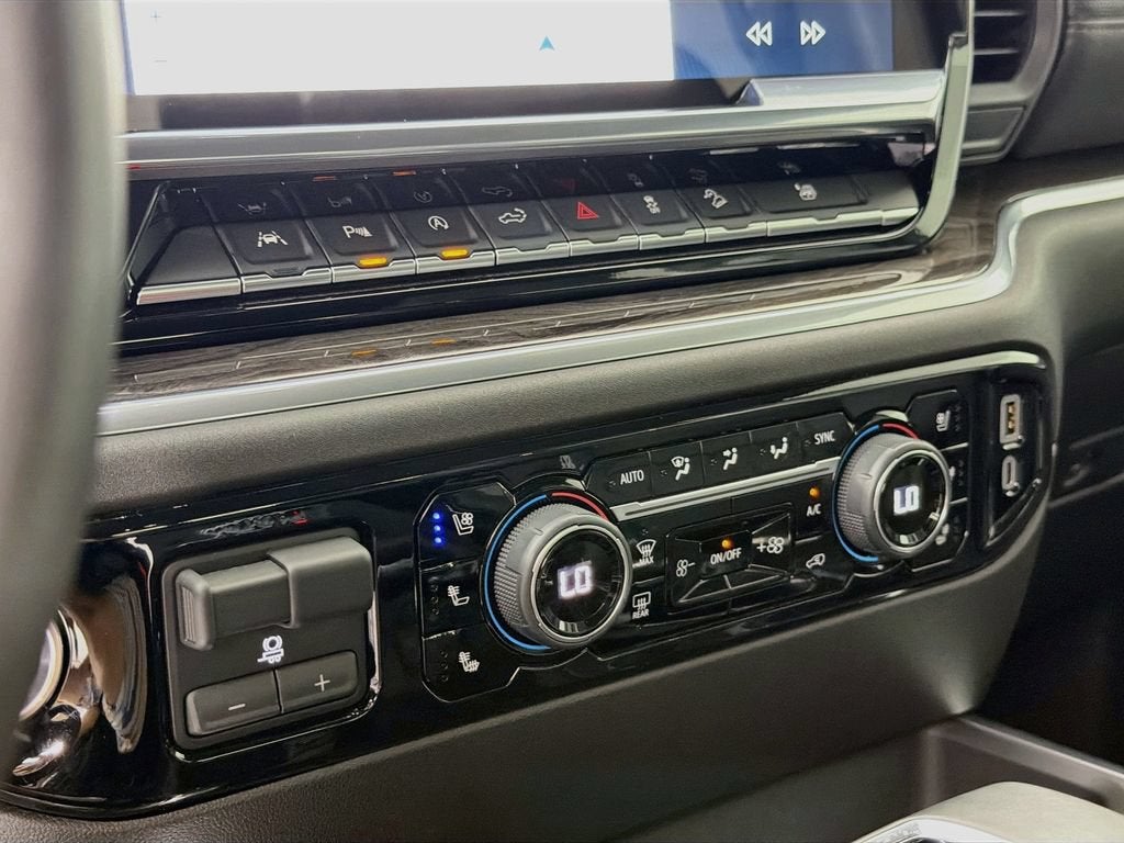 2025 Chevrolet Silverado 1500 LTZ