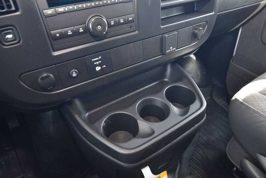 2026 Chevrolet Express Cargo 1WT