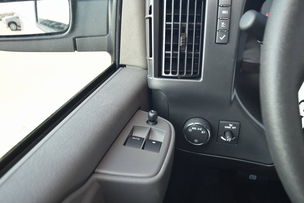 2026 Chevrolet Express Cargo 1WT