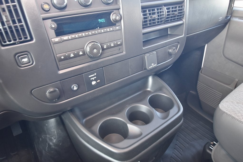 2026 Chevrolet Express Cargo 1WT