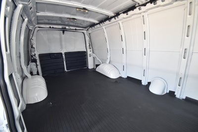 2026 Chevrolet Express Cargo 1WT