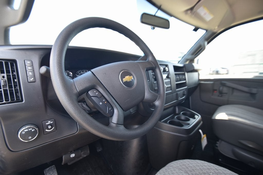 2026 Chevrolet Express Cargo 1WT