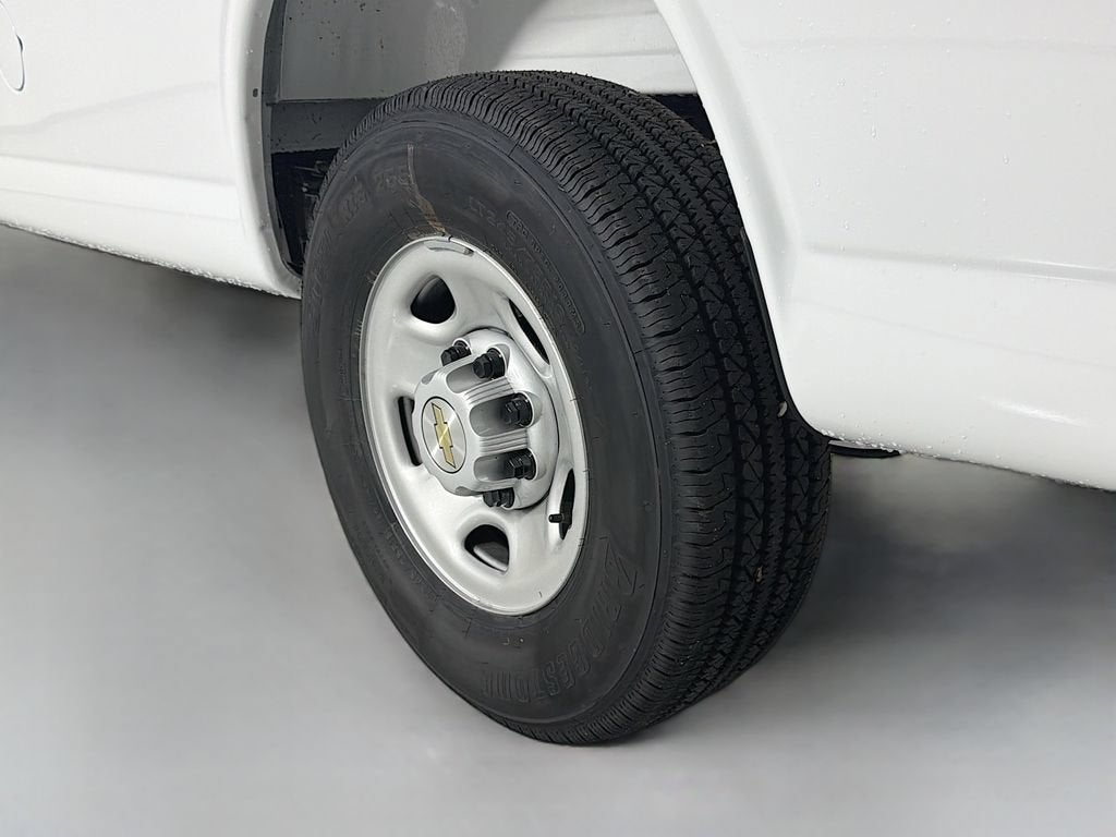 2026 Chevrolet Express Cargo 1WT
